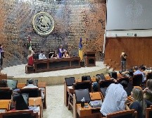 A las afueras del Congreso del Estado, integrantes del Frente Nacional contra Violencia Vicaria siguieron en huelga de hambre luego que fuera iniciada desde el pasado jueves. EL INFORMADOR/ M. Hernández.