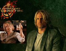 Haymitch Abernathy es una figura trágica y heroica en la serie 