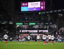 Según datos de la Premier League, la eliminación del VAR provocaría más de 100 errores por temporada. AFP / ARCHIVO