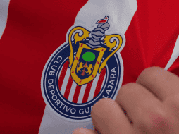 El modelo circuló en redes sociales desde hace algunas semanas y fue hasta ahora que el Rebaño anunció oficialmente su nuevo jersey. X/ @Chivas