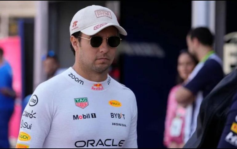 El piloto de Guadalajara, que ahora vive su cuarto años con Red Bull, apuntó que era importante tanto para él como para el equipo, sellar las negociaciones para no tenerlo como una distracción en plena temporada. AP/ARCHIVO.