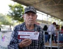 La Pensión Bienestar comprende un apoyo económico de 6 mil pesos bimestrales a todos los mexicanos mayores a 65 años. EL INFORMADOR/ ARCHIVO