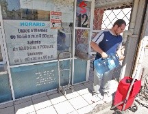 Los usuarios comentan que el aumento de precio de los garrafones en la entidad ha llegado a cantidades exorbitantes, sin embargo, ante la falta de este vital líquido, no se ha tenido otra alternativa más que resignarse e intentar conseguir por todos los medios el sustento de agua para el día a día. INFORMADOR/ARCHIVO