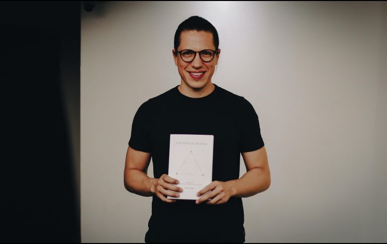 Juan Carlos Chávez expresa que para que un negocio optimice su rentabilidad debe comprender las variables biológicas que influyen en la toma de decisiones para impulsar comportamientos, como comprar. CORTESÍA