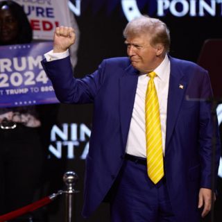 Trump anuncia coalición de "Latinos Americanos" a su favor