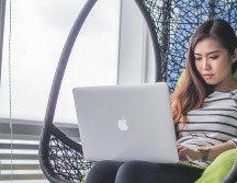 Plataformas como Netflix, han alimentado la curiosidad sobre teorías de conspiración con documentales populares. UNSPLASH / M. THIAN