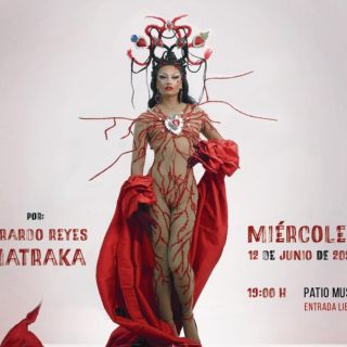 Presencia el performance Drag en el MUSA