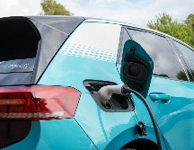 Los incentivos y descuentos disponibles pueden ayudar a mitigar estos costos. Al comparar pólizas y buscar aseguradoras que ofrezcan tarifas competitivas, los conductores de coches eléctricos pueden encontrar opciones de seguro que se ajusten a sus necesidades y presupuestos. UNSPLASH/myenergi