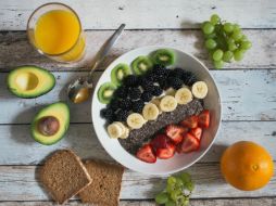 Normalmente, lo que las personas en general consumen en el desayuno son: panes, huevo, tocino y cereales azucarados. Pixabay.