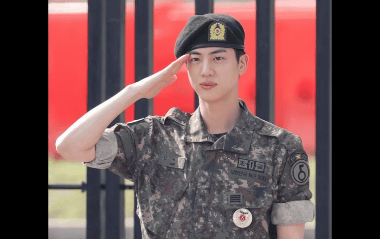 El cantante, cuyo verdadero nombre es Kim Seok-jin, ha servido durante 18 meses en el citado cuartel, donde ha sido instructor en el centro de entrenamiento de reclutas. EFE/EPA/YONHAP SOUTH KOREA OUT
