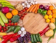 Los coágulos de sangre son masas semisólidas que pueden bloquear el flujo sanguíneo, poniendo en peligro la vida, pero estos alimentos pueden ayudar a prevenirlos. UNSPLASH/ engin akyurt