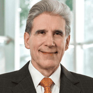 Mexicano se convierte en el primer latino en dirigir la Universidad de California