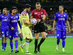 Las Águilas el América se coronaron por un polémico penalti que marcó el árbitro Marco Antonio 