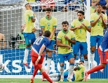 Con un tiro libre, Christian Pulisic marcó el tanto de la igualada de Estados Unidos ante Brasil, lo que cortó una racha de 11 derrotas en fila. AFP/G. Newton