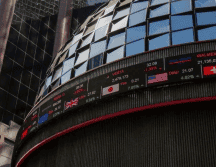 En la jornada, el peso se apreció un 1.5 % frente al dólar, al cotizar a 18.47 unidades por billete verde, luego de cotizar 18.75 al cierre de la jornada previa, según datos del Banco de México. NTX / ARCHIVO