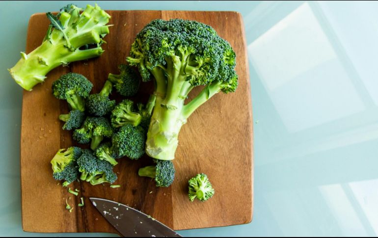 Los antioxidantes son compuestos químicos que interactúan con los radicales libres y los neutralizan. Unsplash.