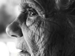 El estudio se basó en una muestra de 7.005 personas mayores de 70 años de edad. Pixabay.