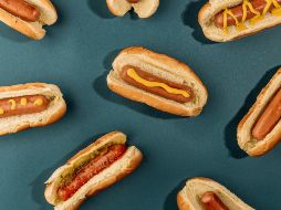 Algunos productos que se dicen ser salchichas de pavo, no lo son en su totalidad. UNSPLASH / BALL PARK BRAND