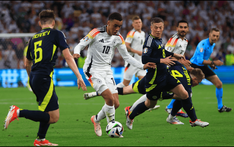 Los alemanes iniciaron con el pie derecho la competencia de la UEFA. EFE / M. Divisek