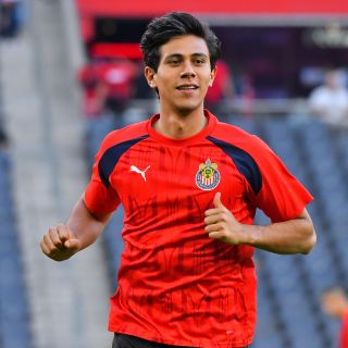 Chivas y Santos habrían llegado a un acuerdo por 'JJ' Macías con esta condición