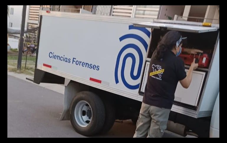 Autoridades del Ministerio Público y el Servicio Médico Forense llegaron al sitio para procesarlo. ESPECIAL