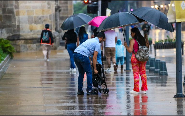 SMN informó que una zona de baja presión con posible desarrollo ciclónico. EL INFORMADOR/ARCHIVO