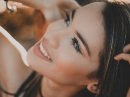 Las propiedades de la miel son eficaces para el cuidado de la piel. Unsplash
