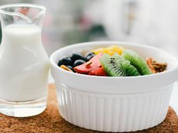 Lo ideal es consumir una ración de unos 150 gramos de frutas entre cada comida. UNSPLASH / C. GAN