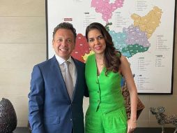 Pablo Lemus con la excandidata de la coalición Fuerza y Corazón por Jalisco al Gobierno del Estado, Laura Haro. ESPECIAL/ X/ @PabloLemusN.