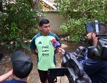 González mostró su agradecimiento hacia el cuerpo técnico comandado por Jaime Lozano. CORTESÍA/ Selección Nacional Mexicana.
