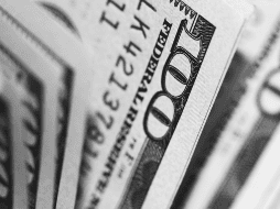 El dólar ha registrado dos días consecutivos en alza. Unsplash