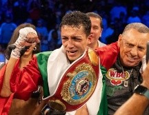 Será en el Fontainebleau de Las Vegas en donde el “Divino” buscará retener su título pluma de la Organización Mundial de Boxeo (OMB). Instagram/ @rafa_espinoza.