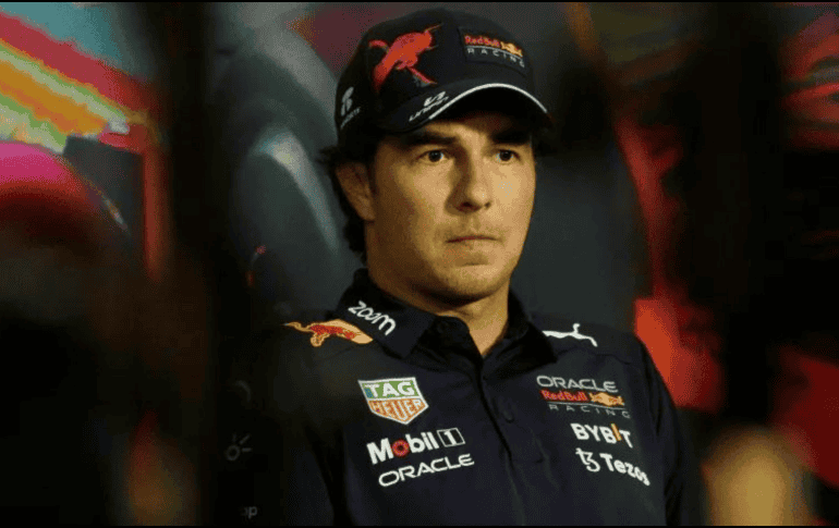 Frans Verschuur, expiloto neerlandés, arremetió contra el volante mexicano, luego de su mala exhibición en el Gran Premio de Canadá y recordó la renovación recién anunciada. AP/ ARCHIVO.