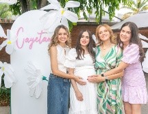 Carmen Munguía, Ale Munguía, Alejandra Salazar y Dany Munguía en el Baby Shower de Cayetana. GENTE BIEN JALISCO/ Jorge Soltero