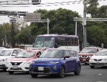Los autos que no podrán circular en CDMX y Edomex son en un horario de las 5:00 de la mañana a las 22:00 horas. SUN/ ARCHIVO.