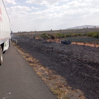 Accidente múltiple en Tepatitlán deja varios muertos