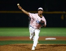 Severino González. Los relevistas de los Charros tampoco pudieron contener a la ofensiva de Saltillo . CORTESÍA/Charros de Jalisco