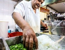 Los taqueros han comenzado a racionar el uso del producto en los tacos y no descartan incrementos en los precios. EL INFORMADOR/A. Navarro