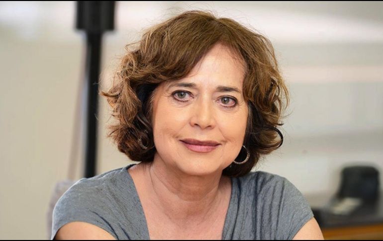 Anteriormente, Ruiz ha ocupado roles de liderazgo en diversas instituciones académicas y científicas, destacándose por su capacidad para promover la colaboración interdisciplinaria y la innovación en el ámbito educativo.  INSTAGRAM/rosauraruizmx