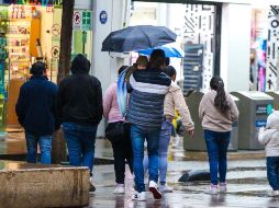 Las lluvias de este jueves se mantienen de ligera a moderada.