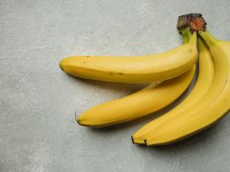 Lo antioxidantes que contiene el plátano pueden disminuir el riesgo de enfermedades cardiovasculares y cáncer. Unsplash