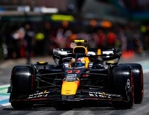Checo Pérez se metió al Top-10 en la última prueba libre en España. EFE/ S. Wu