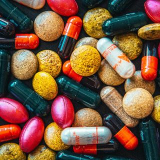 Conoce la vitamina que beneficia la piel, cerebro, ojos y más