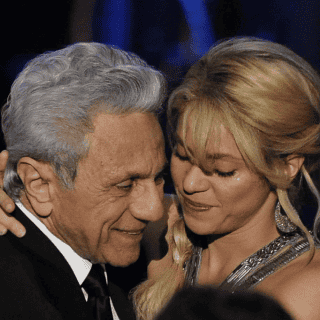 Shakira habla de la salud de su padre