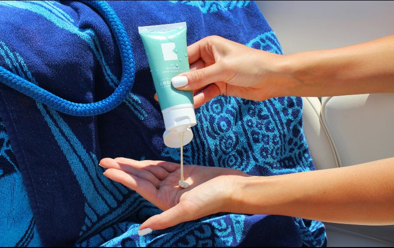 Este verano, muchos mexicanos planean vacacionar mientras las temperaturas suben y aumenta el riesgo de exposición a los rayos solares. Unsplash