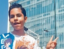 Es normal que un adolescente vista una camisa con Dragon Ball Z. Lo que no es normal es que el jalisciense Ian Emmanuel González Santos esté cursando un doctorado en Biología Molecular y Genética y que busque trascender curando enfermedades. ESPECIAL
