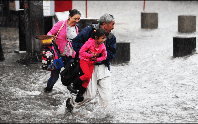 Las lluvias fuertes a torrenciales podrían ocasionar encharcamientos, inundaciones y deslaves, así como incremento en los niveles de ríos y arroyos. EL INFORMADOR / ARCHIVO