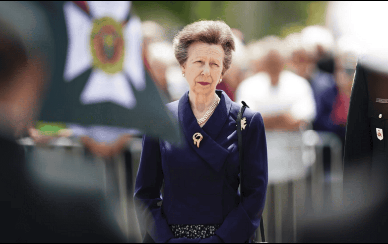 Ana es uno de los miembros más ocupados de la familia real, que asumió más tareas tras el diagnóstico de cáncer de Carlos. AP / ARCHIVO