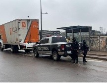 Los elementos policiacos desplegaron un operativo de búsqueda que resultó en la localización del vehículo. ESPECIAL