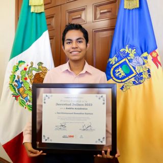 ¿Qué estudió Ian González, el niño genio mexicano?